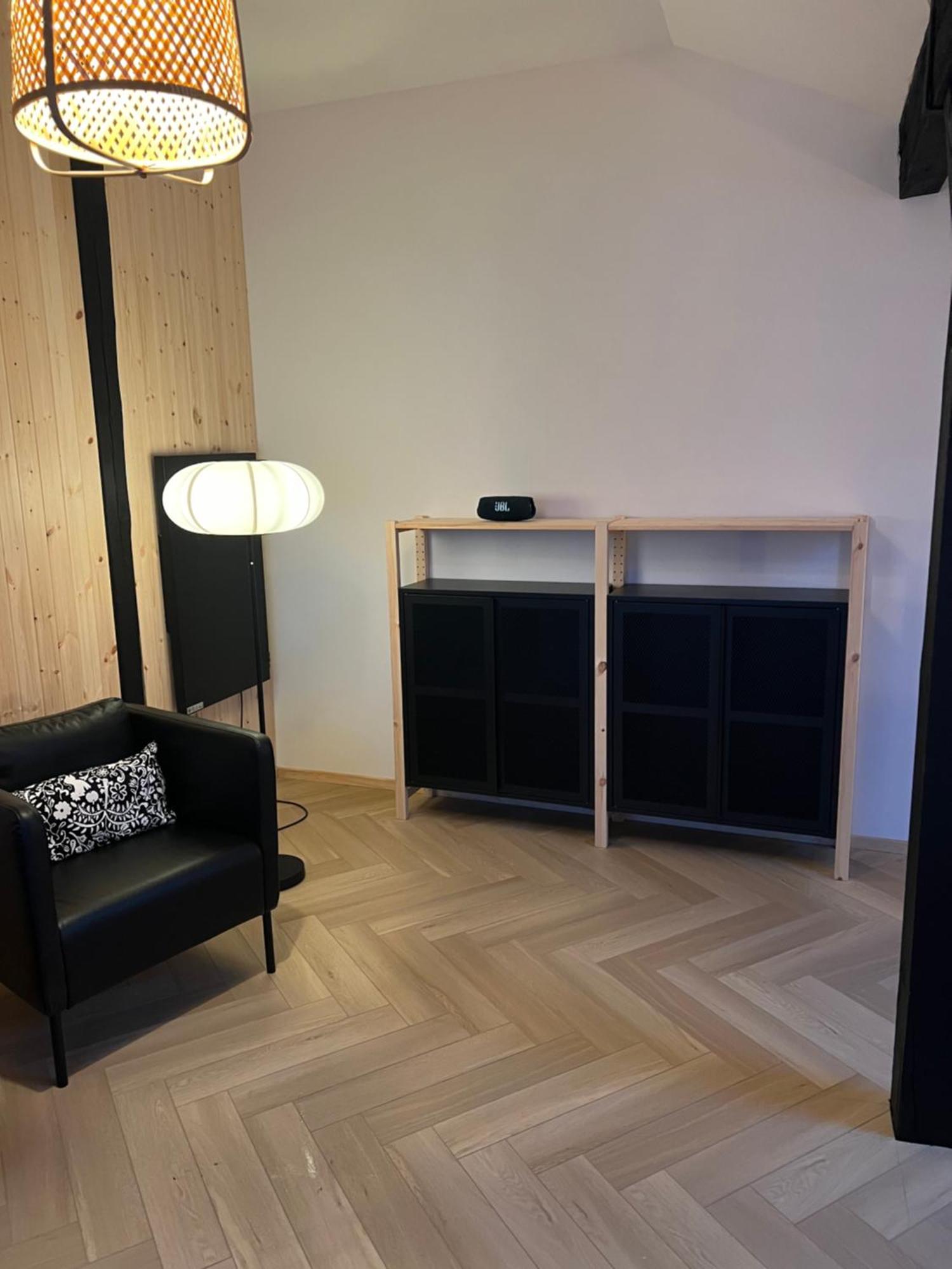 Apartment M7 *